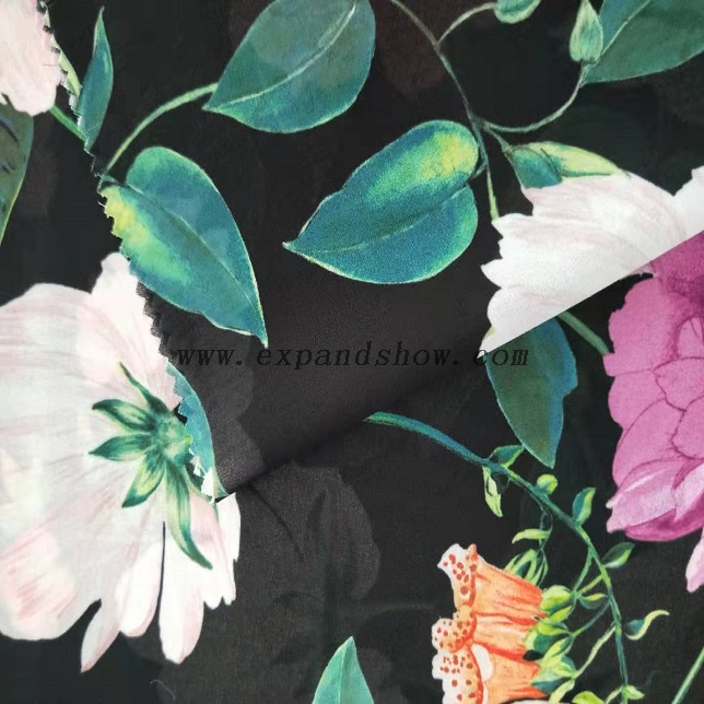 Fancy printed women dresses fabric polyester chiffon digital fabric 
