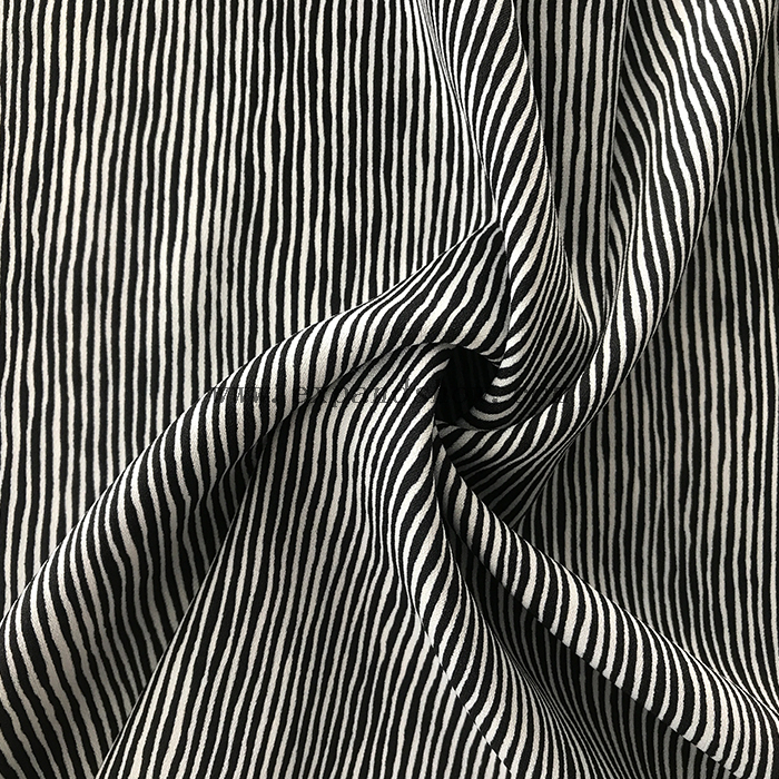 Rhombus printed fabric 