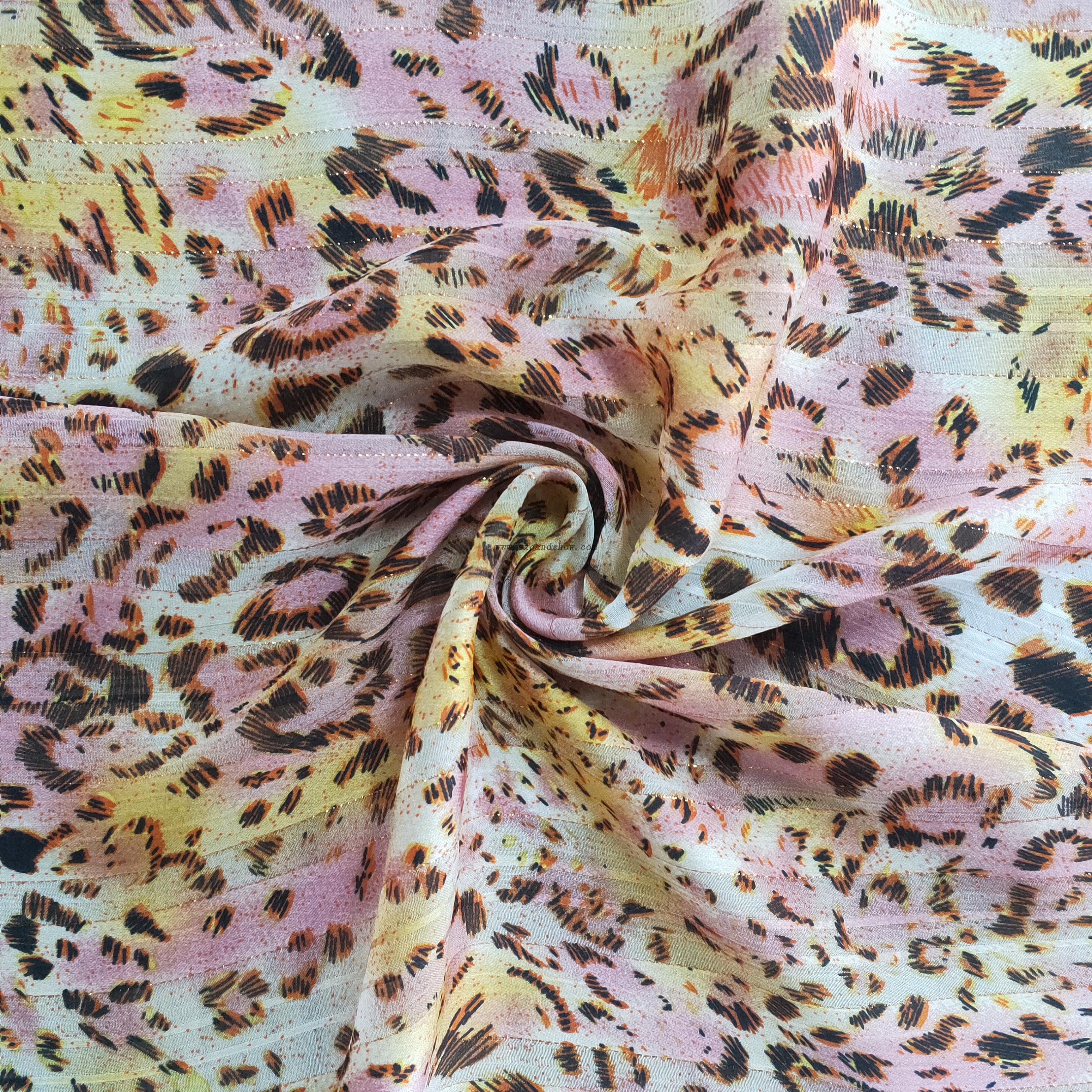 Fancy women dresses fabric polyester chiffon D&L printed fabric 